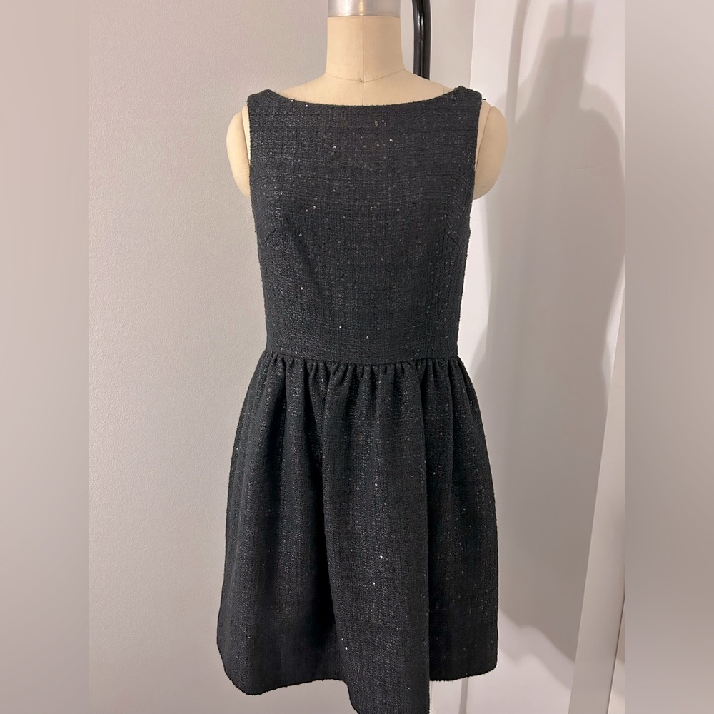 Size 6 Kate Spade dress with sequins, exposed zipper, and pockets, Org $428